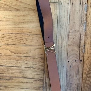 Authentic LV reversible black/brown belt